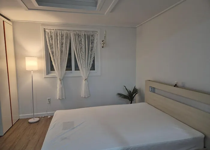 Small And Pretty House Near Station, Pet-friendly, Suitable For 2 People 釜山